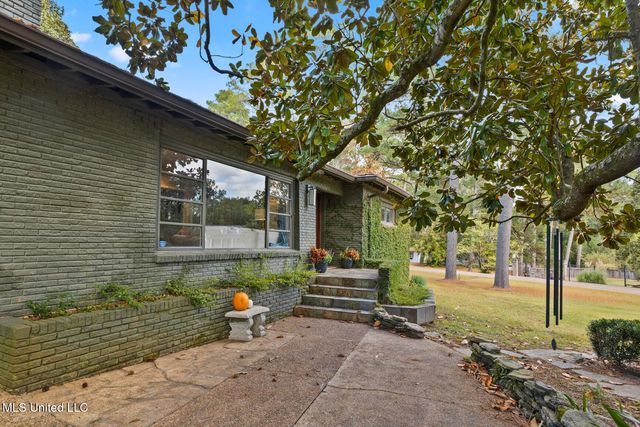 4215 Athens Drive, Jackson, MS 39211