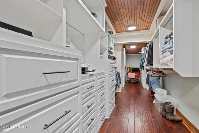 4215 Athens Drive, Jackson, MS 39211