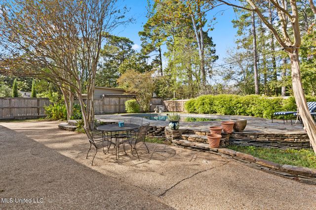 4215 Athens Drive, Jackson, MS 39211