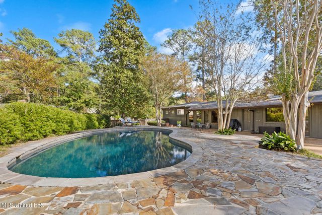 4215 Athens Drive, Jackson, MS 39211