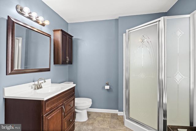 23 W MILL RD, Maple Shade, NJ 08052