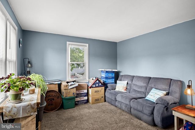 23 W MILL RD, Maple Shade, NJ 08052