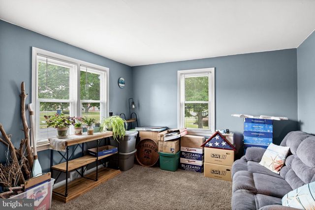 23 W MILL RD, Maple Shade, NJ 08052