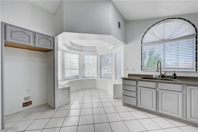 2268 Welsey Manor Drive, Las Vegas, NV 89156