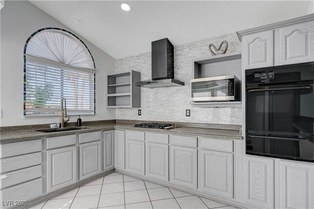 2268 Welsey Manor Drive, Las Vegas, NV 89156