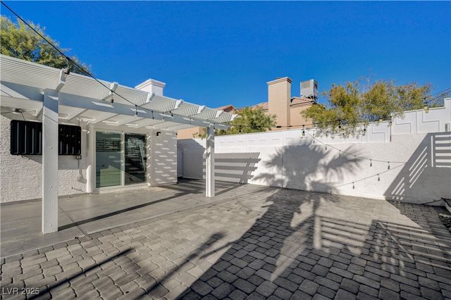 2268 Welsey Manor Drive, Las Vegas, NV 89156