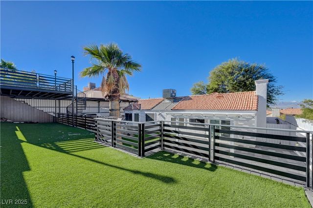 2268 Welsey Manor Drive, Las Vegas, NV 89156