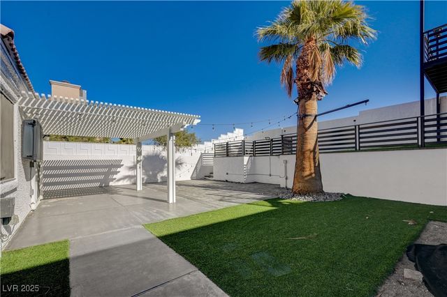 2268 Welsey Manor Drive, Las Vegas, NV 89156