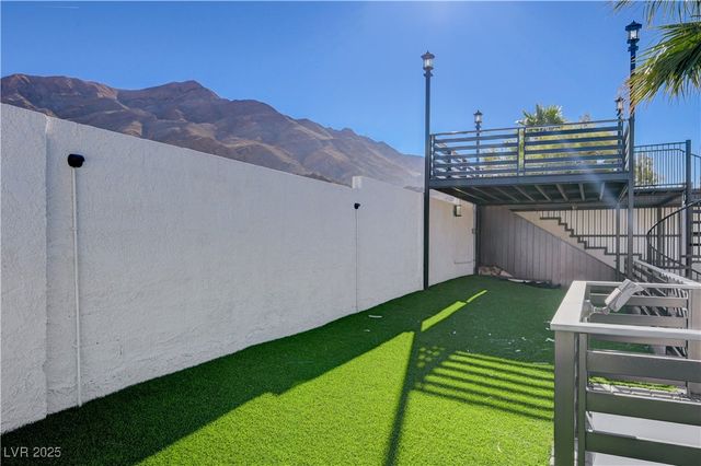 2268 Welsey Manor Drive, Las Vegas, NV 89156