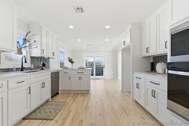 4675 Albert Road, Mounds, OK 74047