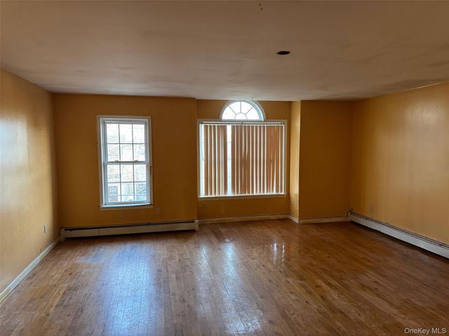 314 S 1st Avenue, Mount Vernon, NY 10550