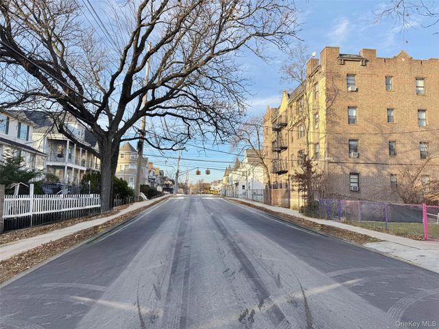 314 S 1st Avenue, Mount Vernon, NY 10550