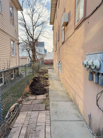 314 S 1st Avenue, Mount Vernon, NY 10550