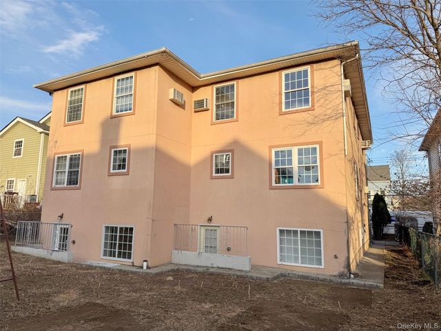 314 S 1st Avenue, Mount Vernon, NY 10550