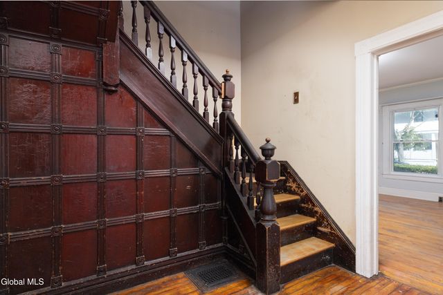 20 Walnut Street, Glens Falls, NY 12801