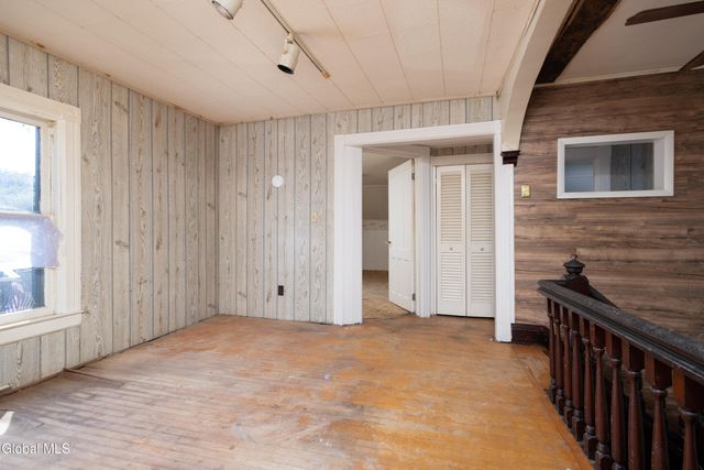 20 Walnut Street, Glens Falls, NY 12801