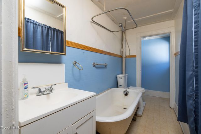 20 Walnut Street, Glens Falls, NY 12801