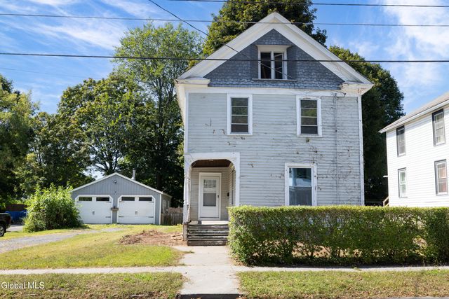 20 Walnut Street, Glens Falls, NY 12801