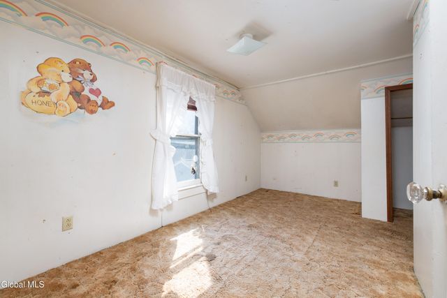 20 Walnut Street, Glens Falls, NY 12801