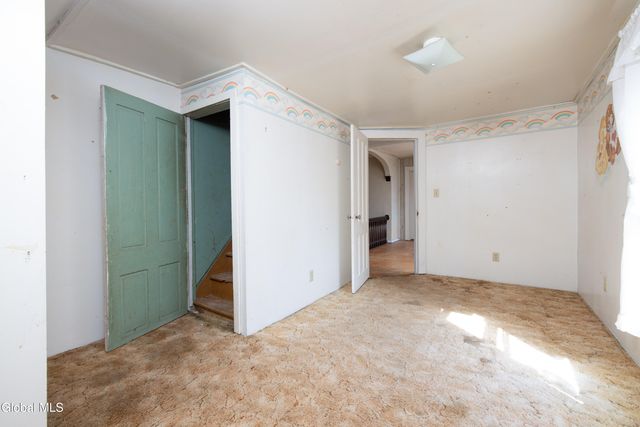 20 Walnut Street, Glens Falls, NY 12801