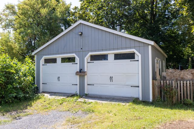 20 Walnut Street, Glens Falls, NY 12801