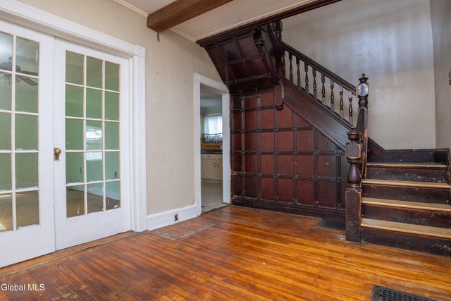 20 Walnut Street, Glens Falls, NY 12801