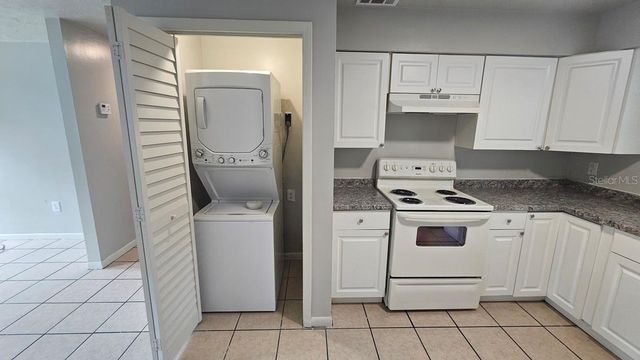 10405 N JASMINE AVENUE, Tampa, FL 33612