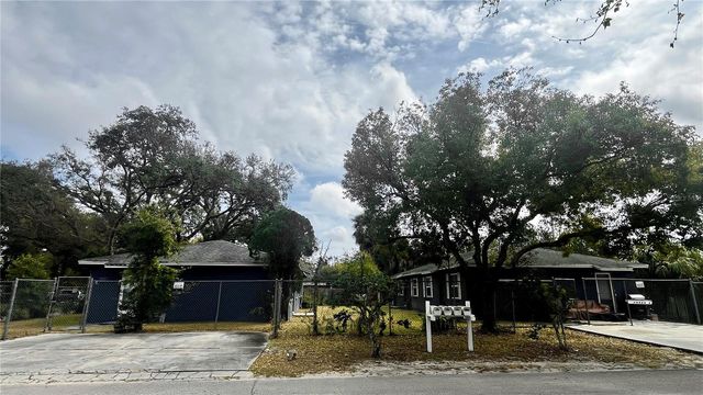 10405 N JASMINE AVENUE, Tampa, FL 33612