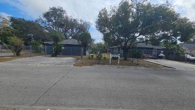 10405 N JASMINE AVENUE, Tampa, FL 33612