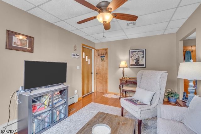 1612 W Camplain Rd, Manville Boro, NJ 08835