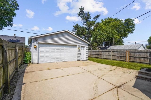 7018 31st AVENUE, Kenosha, WI 53142