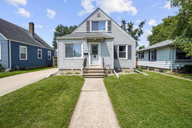 7018 31st AVENUE, Kenosha, WI 53142
