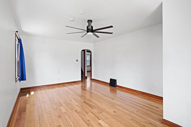 7018 31st AVENUE, Kenosha, WI 53142