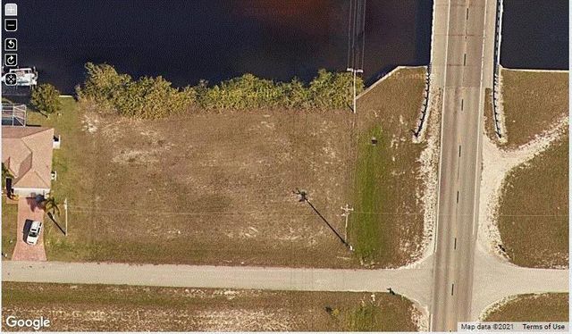 3201 NW 9th Street, Cape Coral, FL 33993