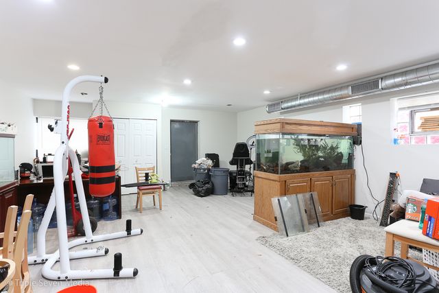 5802 W HIGGINS Avenue, Chicago, IL 60630