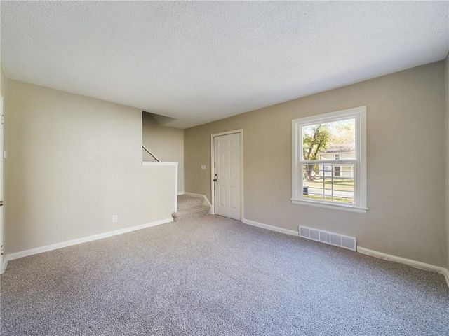 7433 Arleta Boulevard, Kansas City, MO 64132