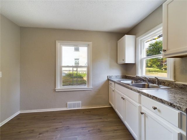 7433 Arleta Boulevard, Kansas City, MO 64132