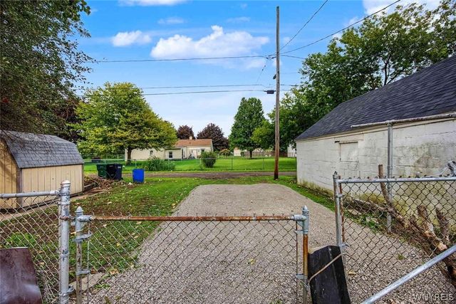 81 A Street, Niagara Falls, NY 14303