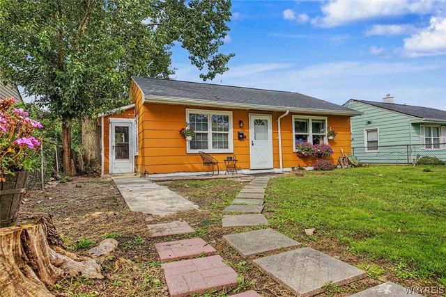 81 A Street, Niagara Falls, NY 14303