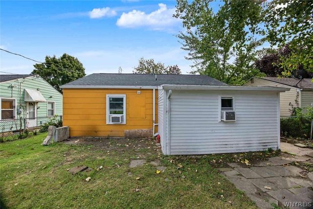 81 A Street, Niagara Falls, NY 14303