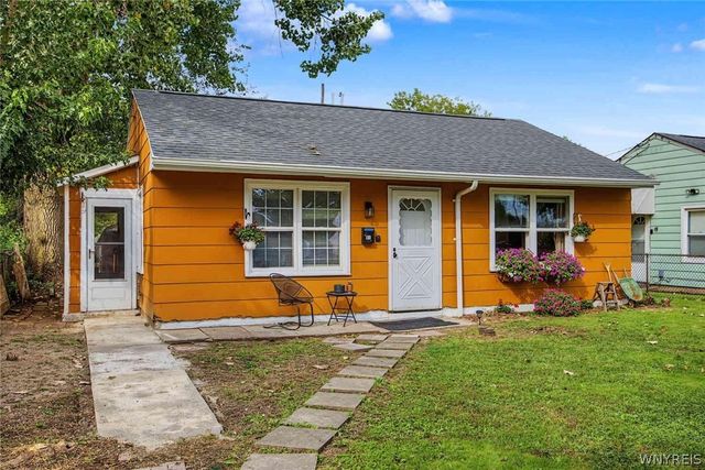 81 A Street, Niagara Falls, NY 14303