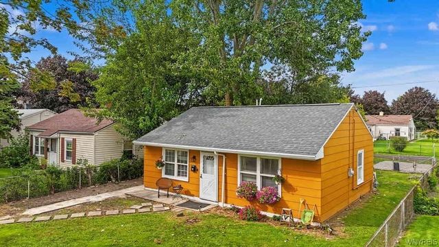 81 A Street, Niagara Falls, NY 14303