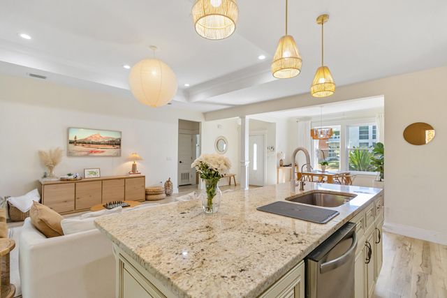 21128 S Lakeview Drive, West Panama City Beach, FL 32413