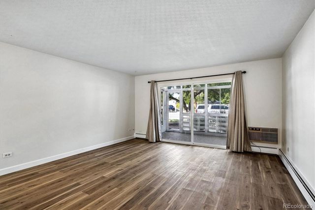 610 S Alton Way 11A, Denver, CO 80247