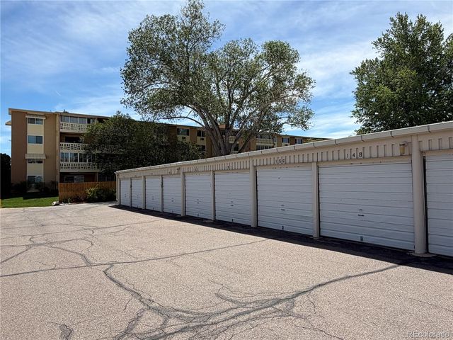 610 S Alton Way 11A, Denver, CO 80247
