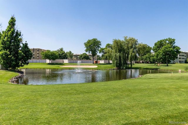 610 S Alton Way 11A, Denver, CO 80247