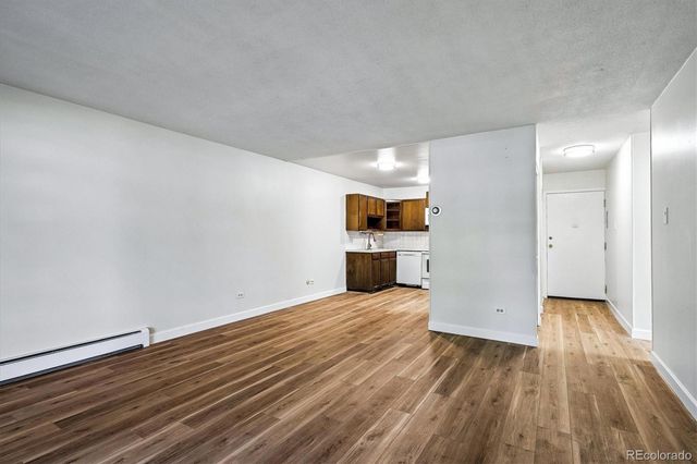 610 S Alton Way 11A, Denver, CO 80247