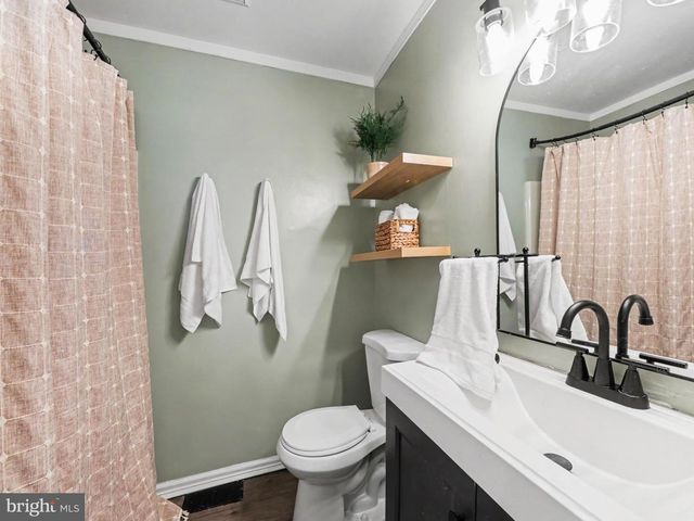4303 LAKEVIEW PKWY, Locust Grove, VA 22508