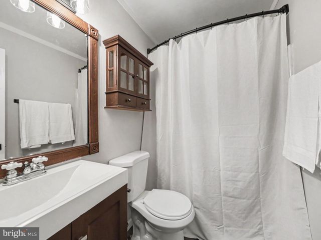 4303 LAKEVIEW PKWY, Locust Grove, VA 22508