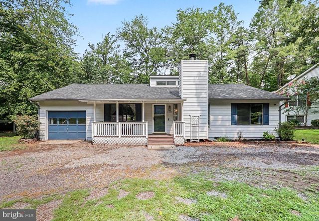 4303 LAKEVIEW PKWY, Locust Grove, VA 22508